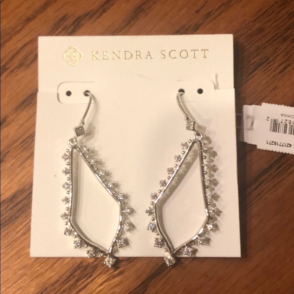 NWT Kendra Scott earrings